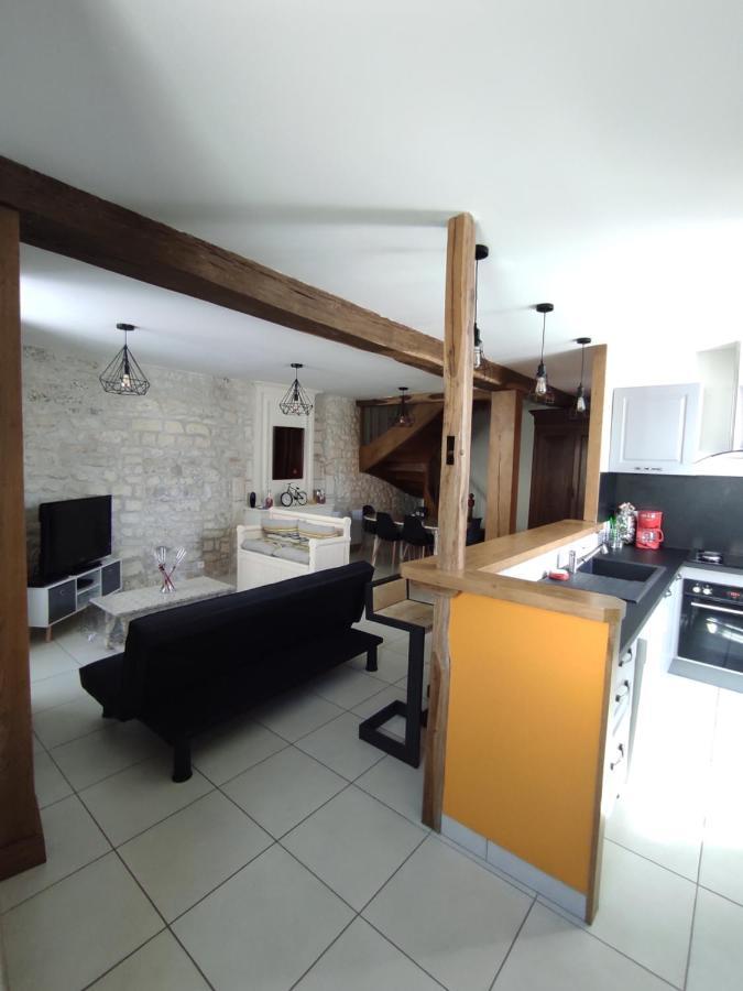Logis De La Passerelle Port-dʼEnvaux Εξωτερικό φωτογραφία